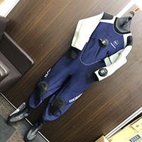 MOBBY'S XDD-5100 D3 T4 ムーヴァードライ ドライスーツ
